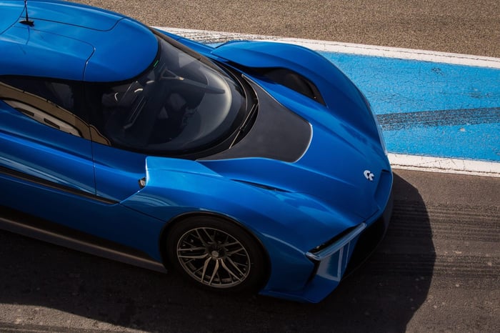 blue Nio EP9 electric supercar.