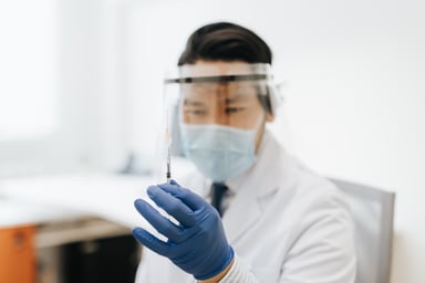 doctor prepares vaccination