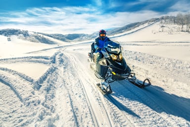 Snowmobile 2022 GettyImages-503807362