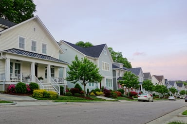 A long street with houses_GettyImages-1319270783