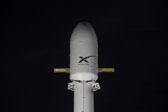 Starlink V1 L8 rocket waiting for liftoff. 