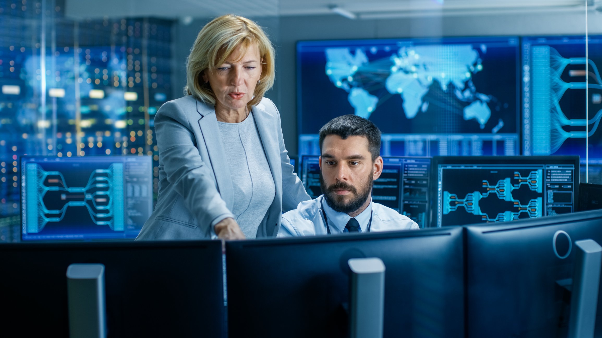 cybersecurity-control-room