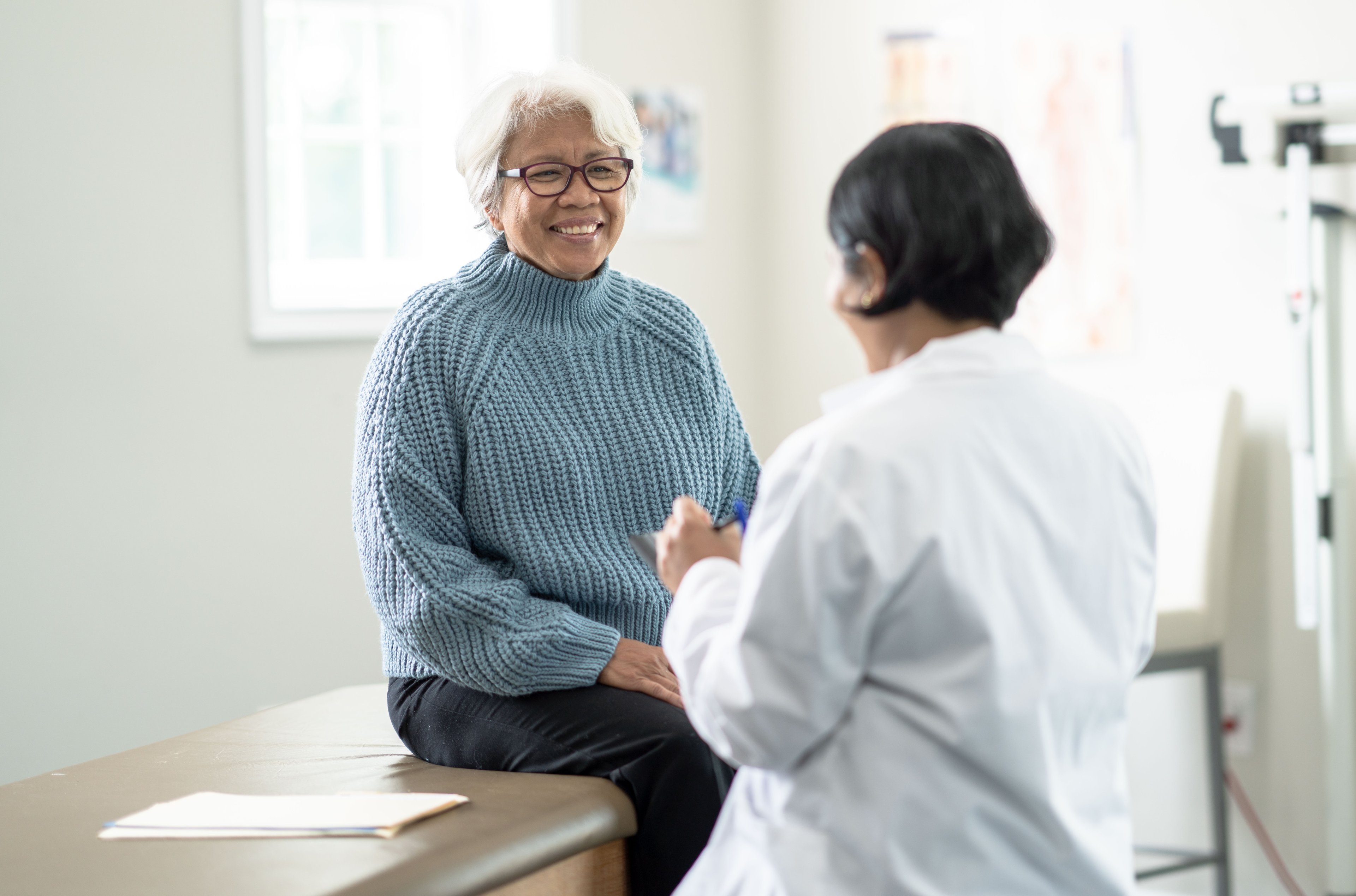senior-woman-at-the-doctor
