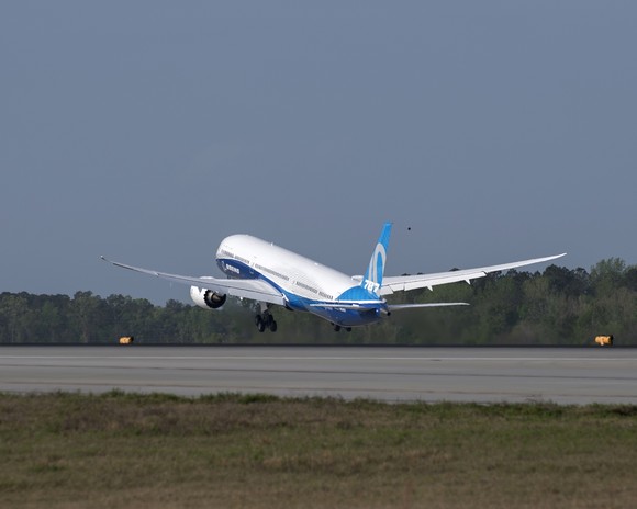 A Boeing 787-10 preparing to land.