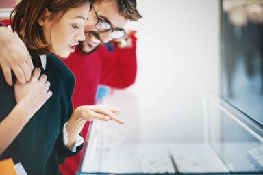 Jewelry stocks - GettyImages-1090448020