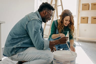 home improvement_couple painting