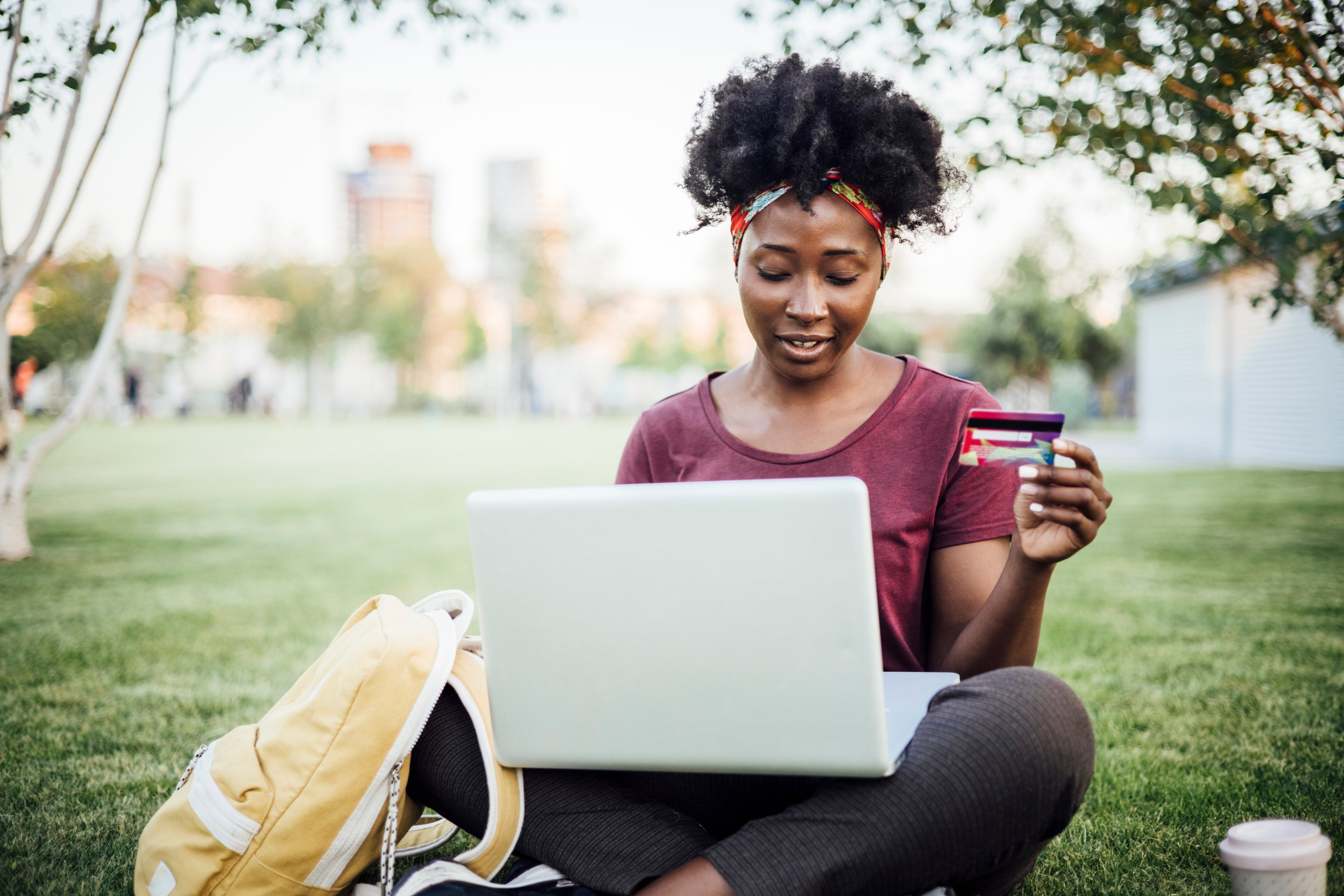 online shopping outside in the park