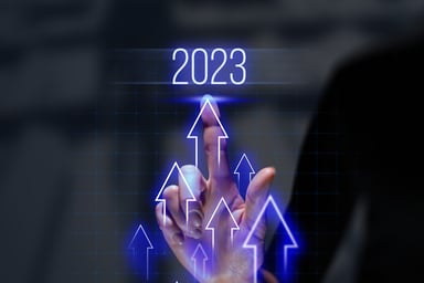 2023 fingers up arrows
