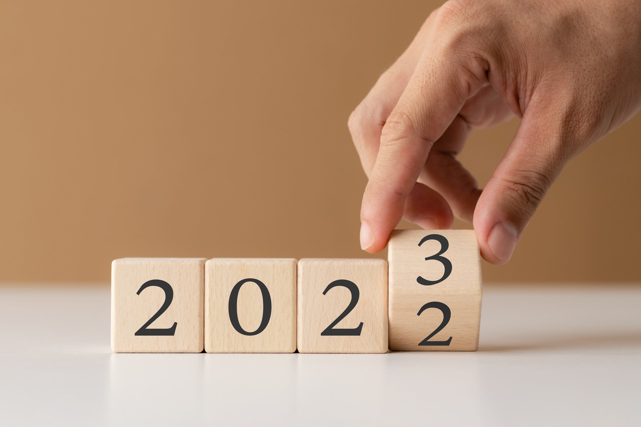 2023 switching from 2022 blocks hand