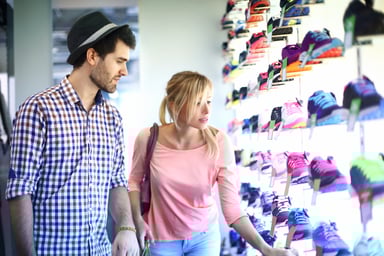 couple-shopping-sneakers