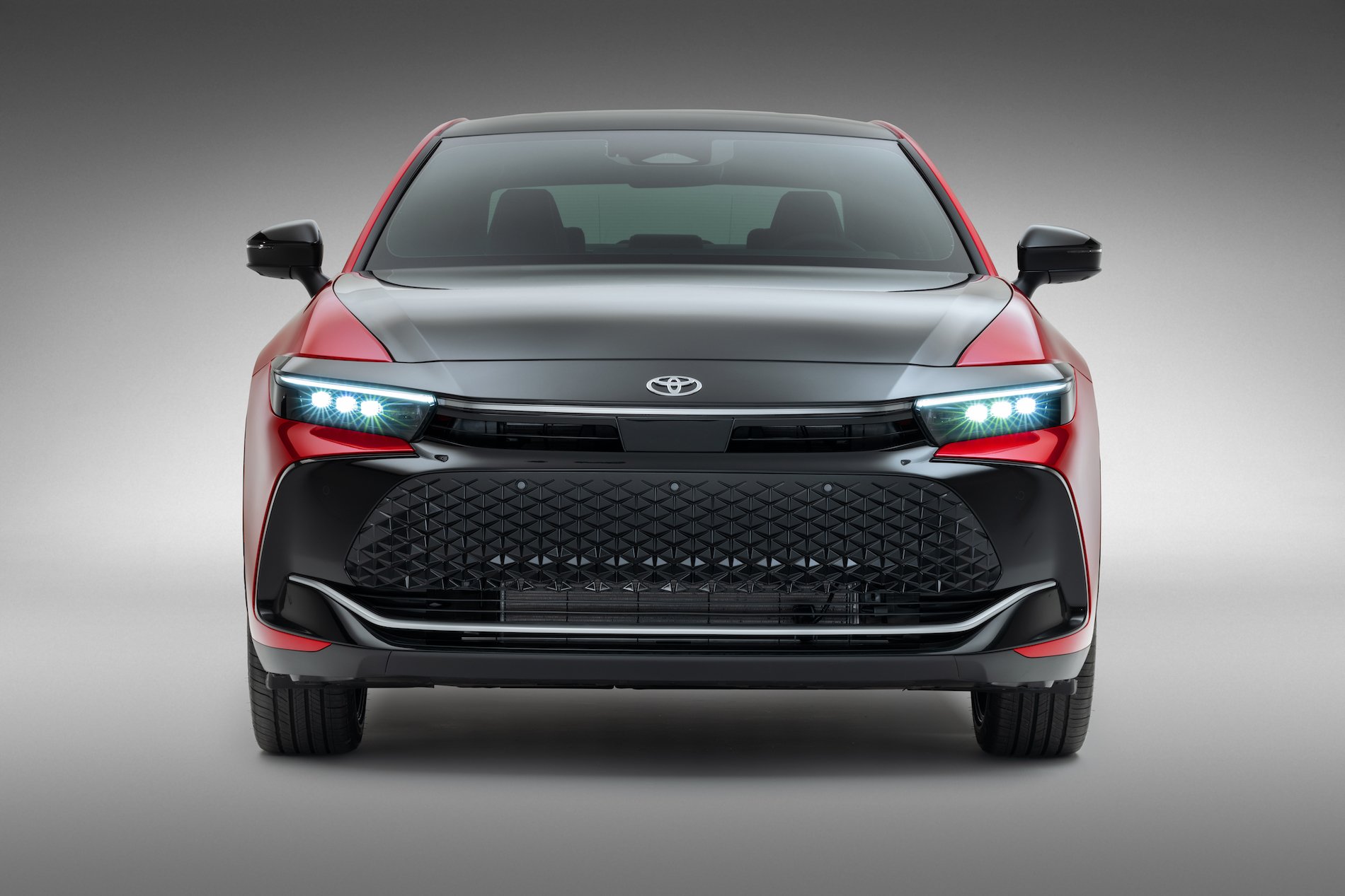 2023-Toyota-Crown_Platinum_Full-Front