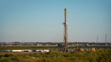 drilling rig oil fracking