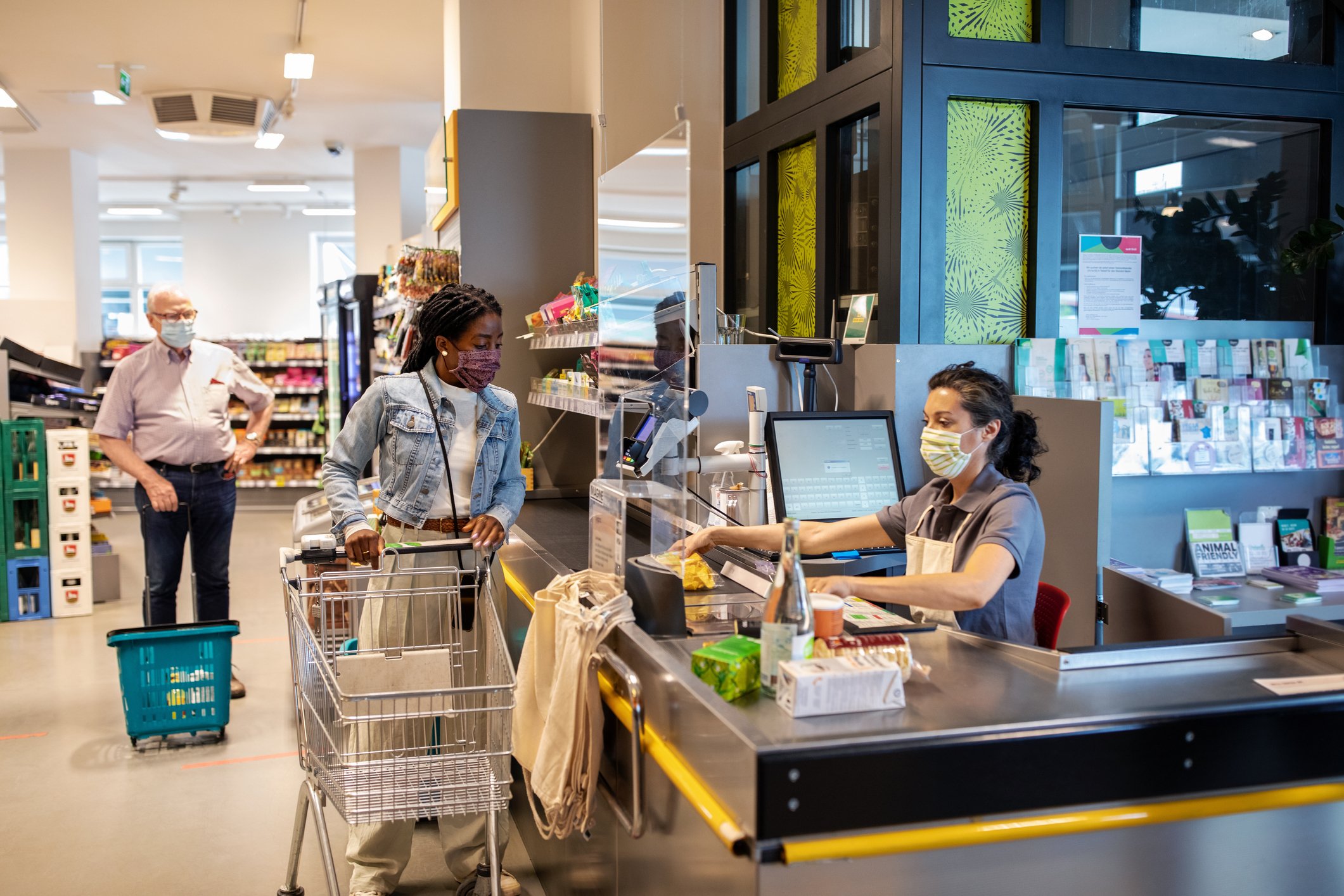 Grocery GettyImages-1257380418