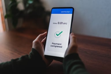 crypto exchange payment smartphone (1)