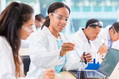 lab worker women in STEM science research