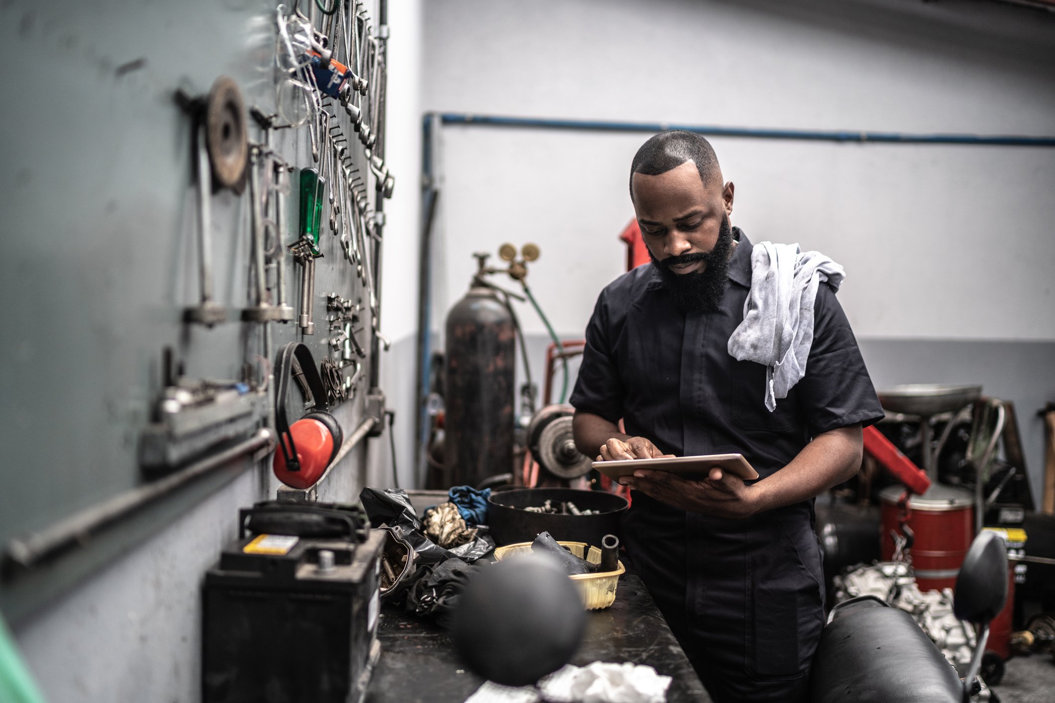 Auto parts GettyImages-1220425228