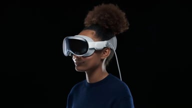 Apple-WWCD23-Vision-Pro-rotation-230605