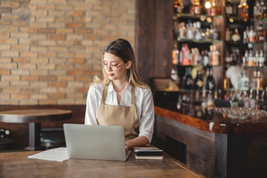 coffee-shop-owner-laptop