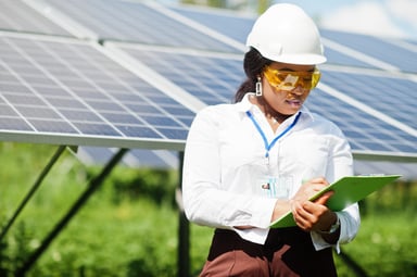 Solar tech worker GettyImages-1271289632