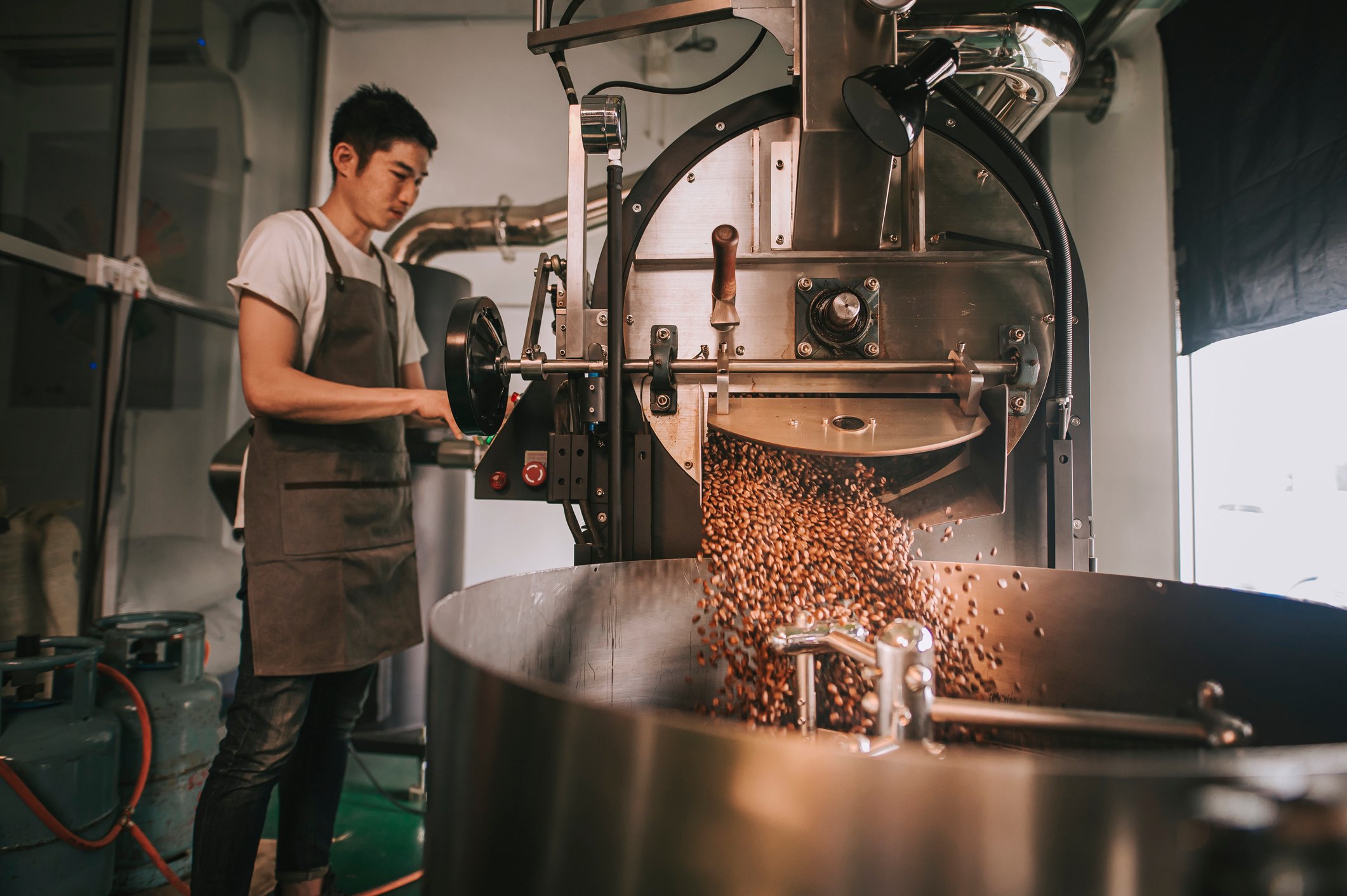 roasting coffee beans