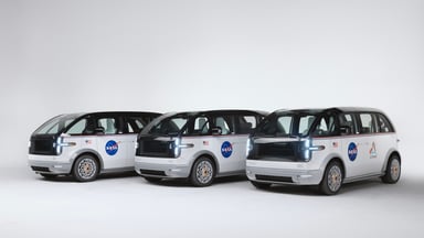 Canoo_CrewTransportVehicle_Nasa_Studio_Family