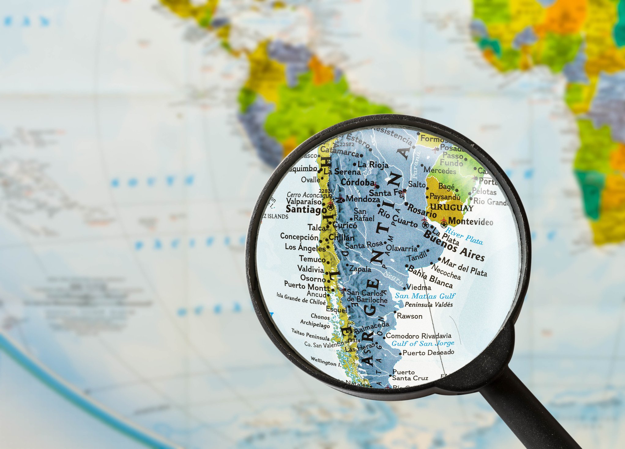 Map of Argentina under a magnifying glass.