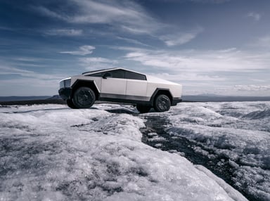 TSLA Cybertruck snow