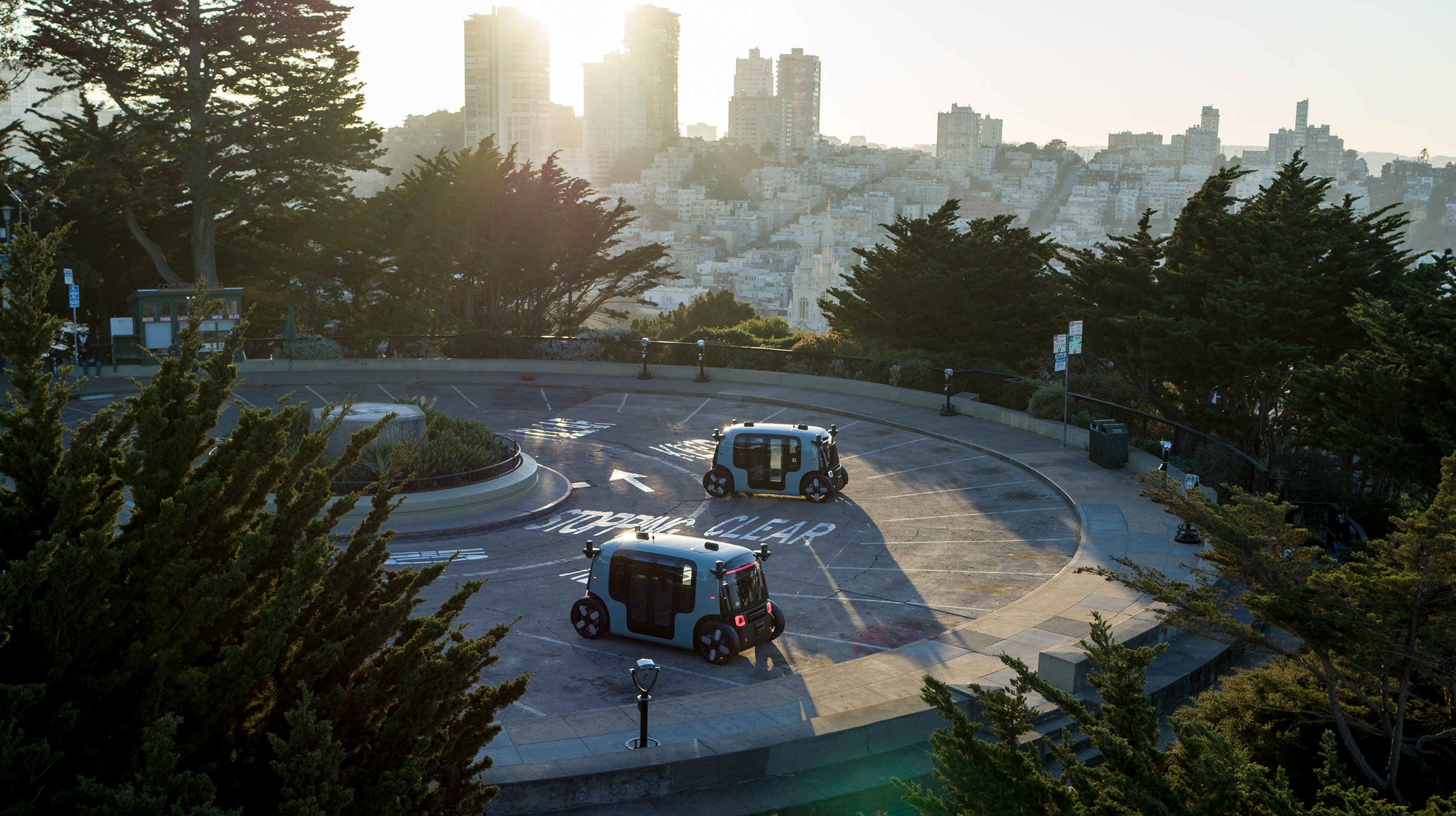 Zoox Autonomous Vehicle - Two Vehicle Coit Tower SF