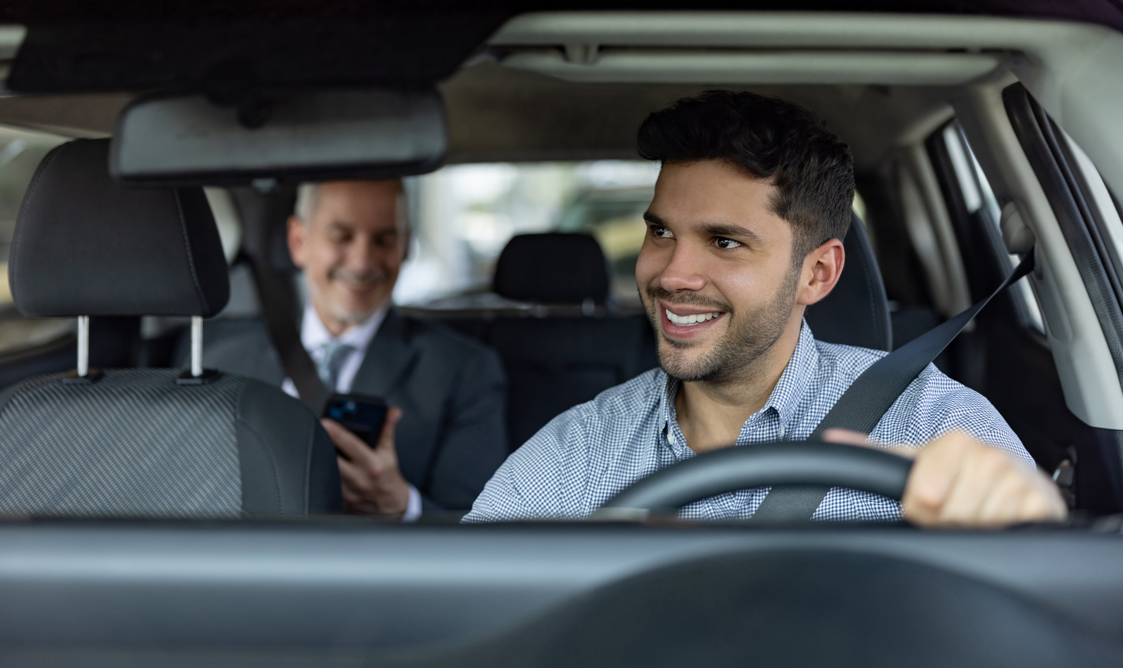taxi-ride-passenger-driver