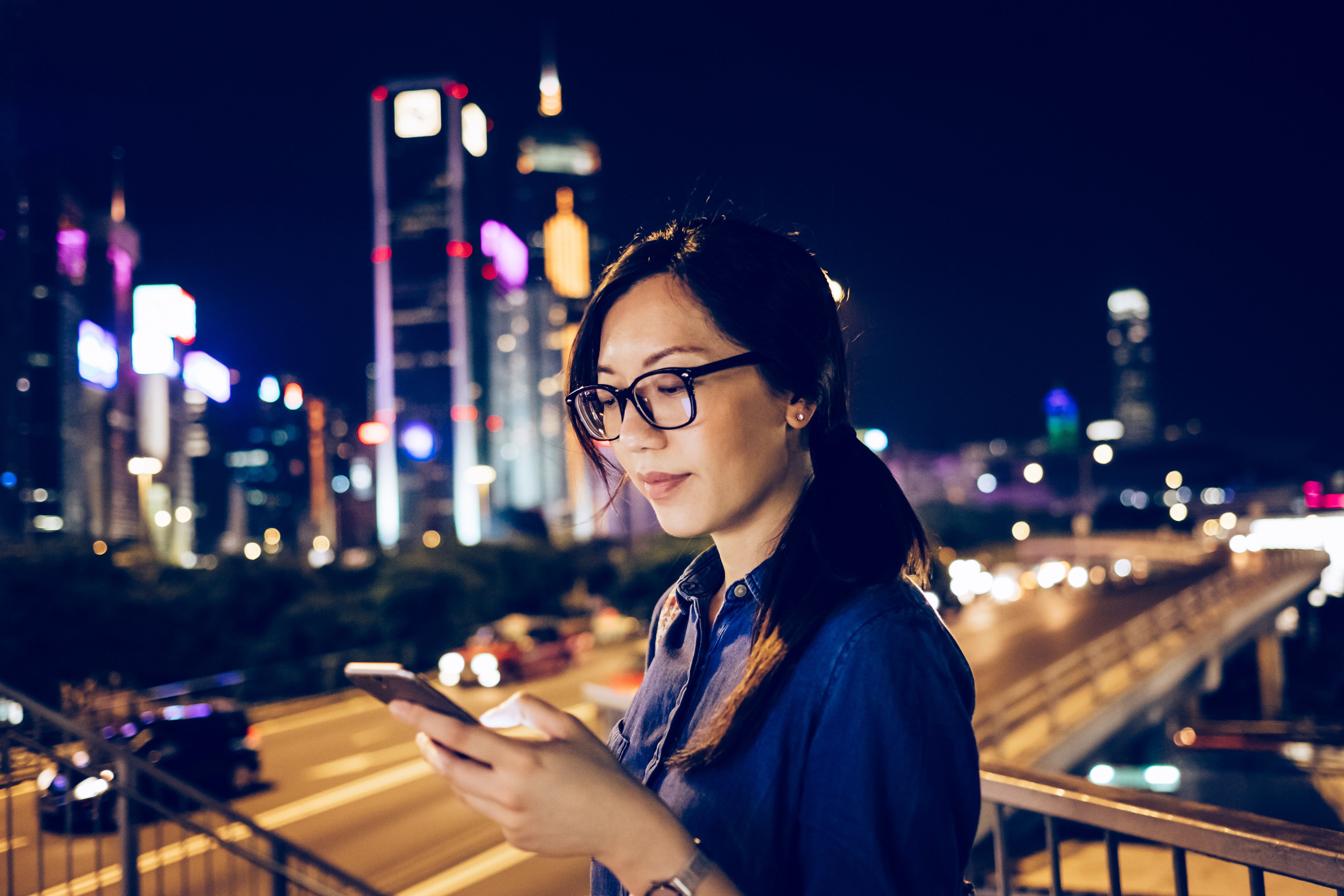 Smartphone, city, connectivity