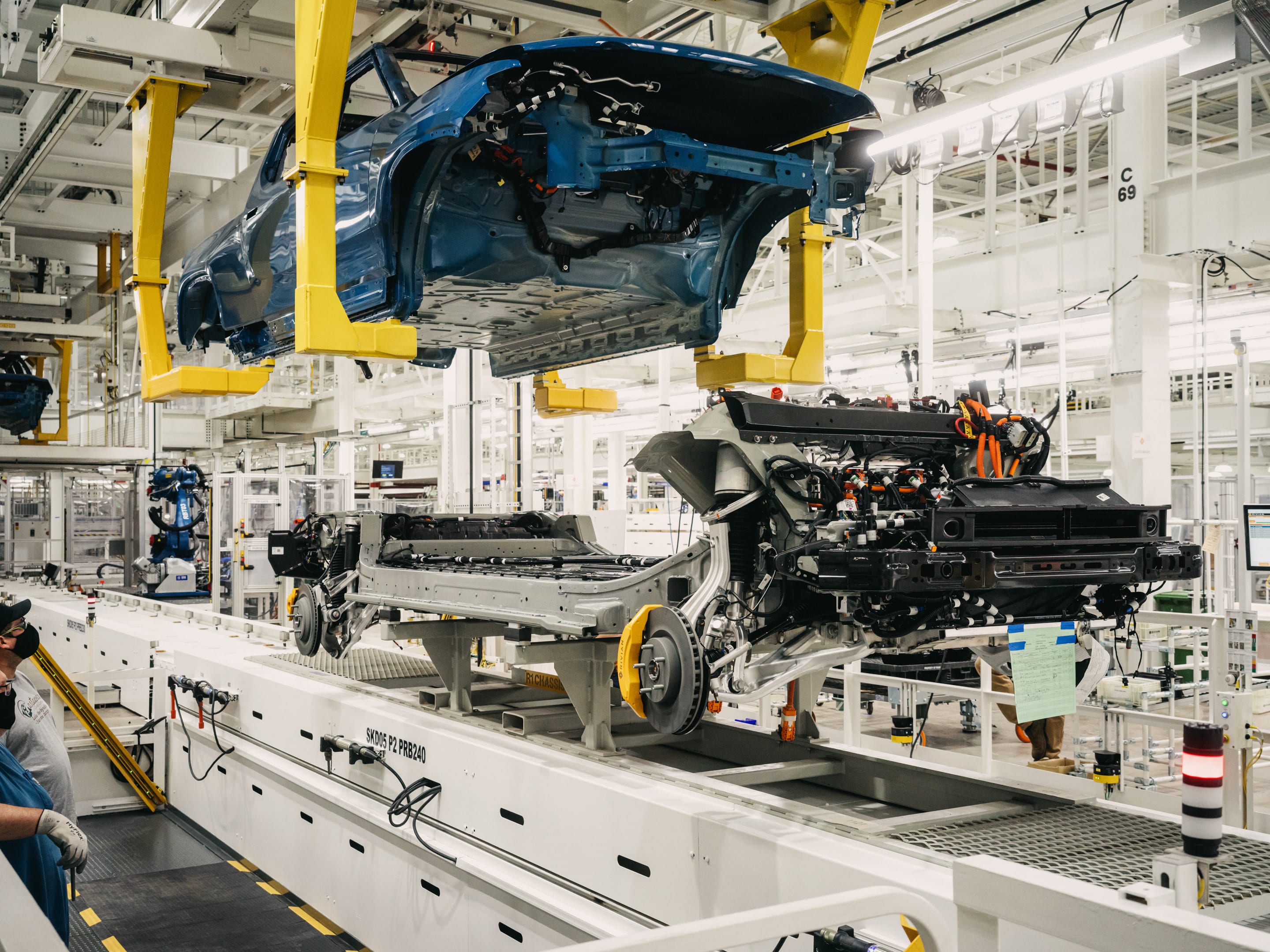 rivian_manufacturing
