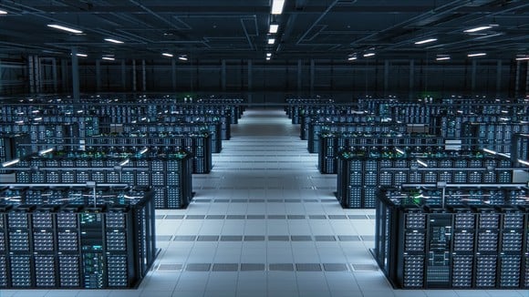 Computer servers in a large room.