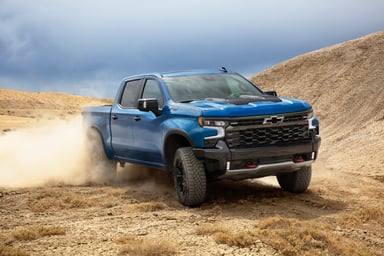 2022-Chevrolet-Silverado-ZR2-004