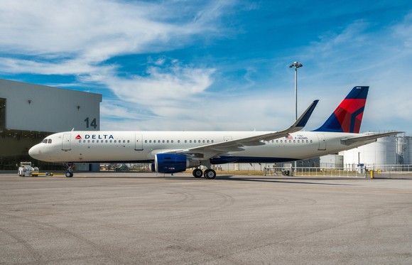 A Delta jet on the tarmac.