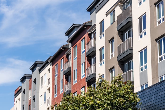 Mid-rise apartment building. 