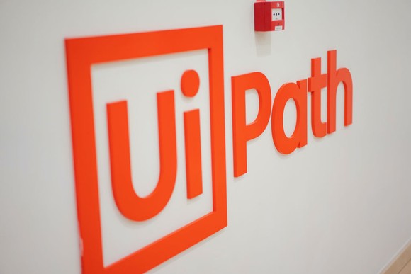 The UiPath logo.