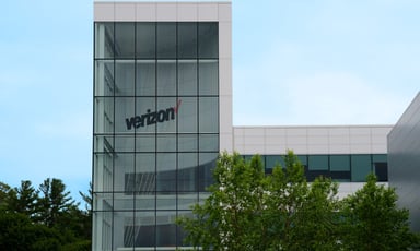 building with verizon logo on side_verizon