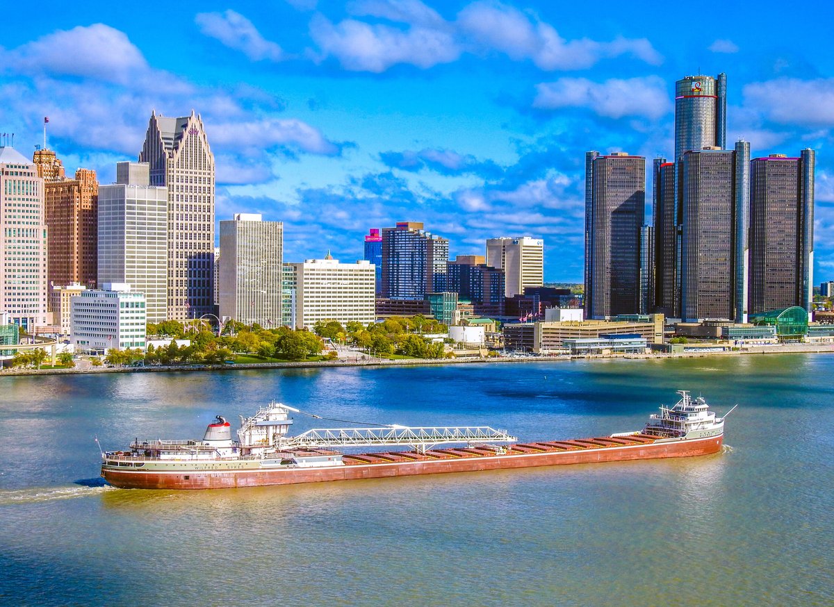 Energy Sector Surges on Geopolitical Tensions: Vanguard ETF Offers Value Despite 30% Gains