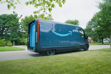 Rivian-Amazon-EDV-06