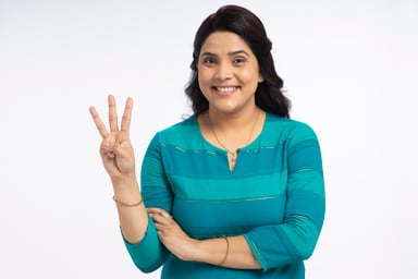 Getty - three fingers three things green shirt