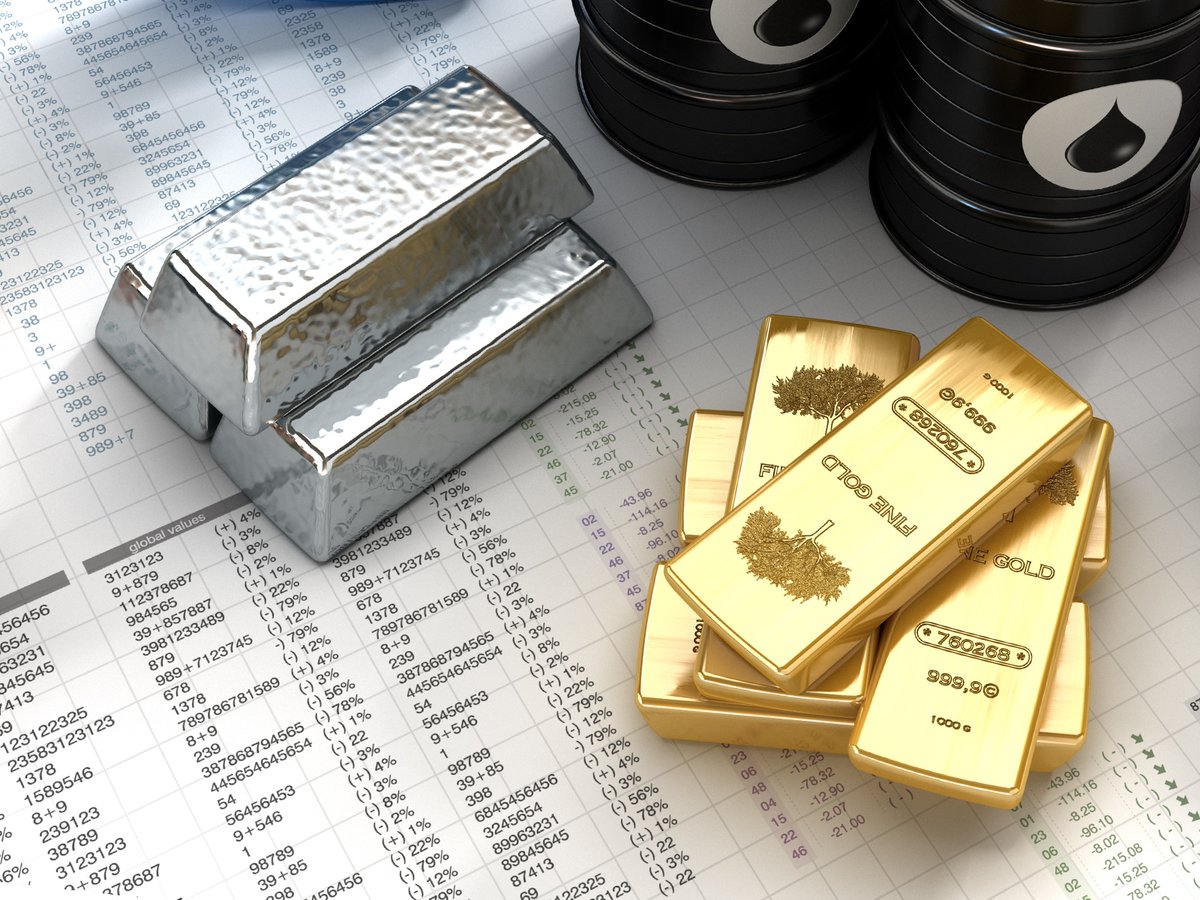 Equinox Gold vs. Agnico Eagle Mines: Which Mining Stock Is the Smarter Buy Right Now?