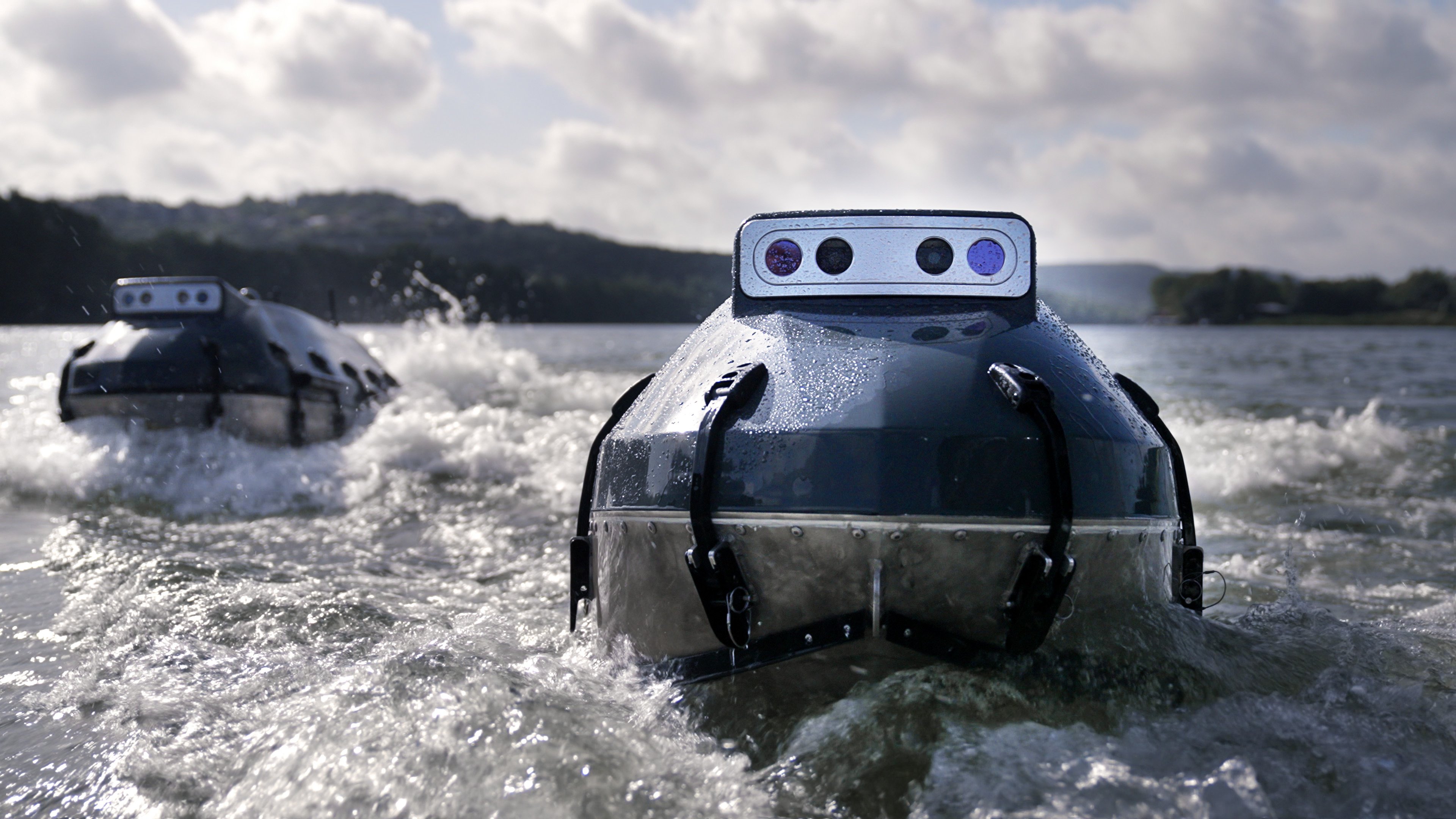 Saronic small autonomous boats. IS Saronic.