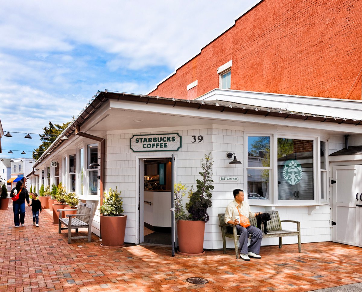 Starbucks Stages a Major Comeback. But Does That Mean You Should Buy It Now? Not So Fast.
