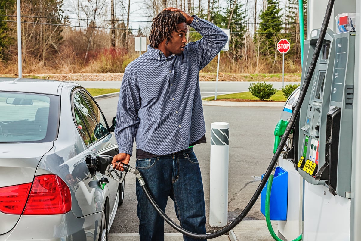 The Sudden Spike: Why Illinois Gas Prices Now Lead the Nation Outside the West Coast