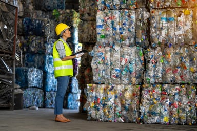 Garbage worker and trash 1774039020
