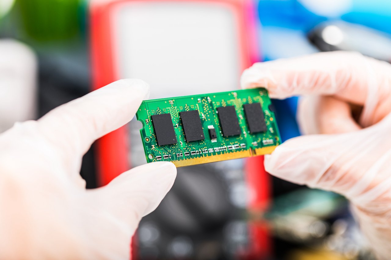 RAM DRAM semiconductor chip manufacturing