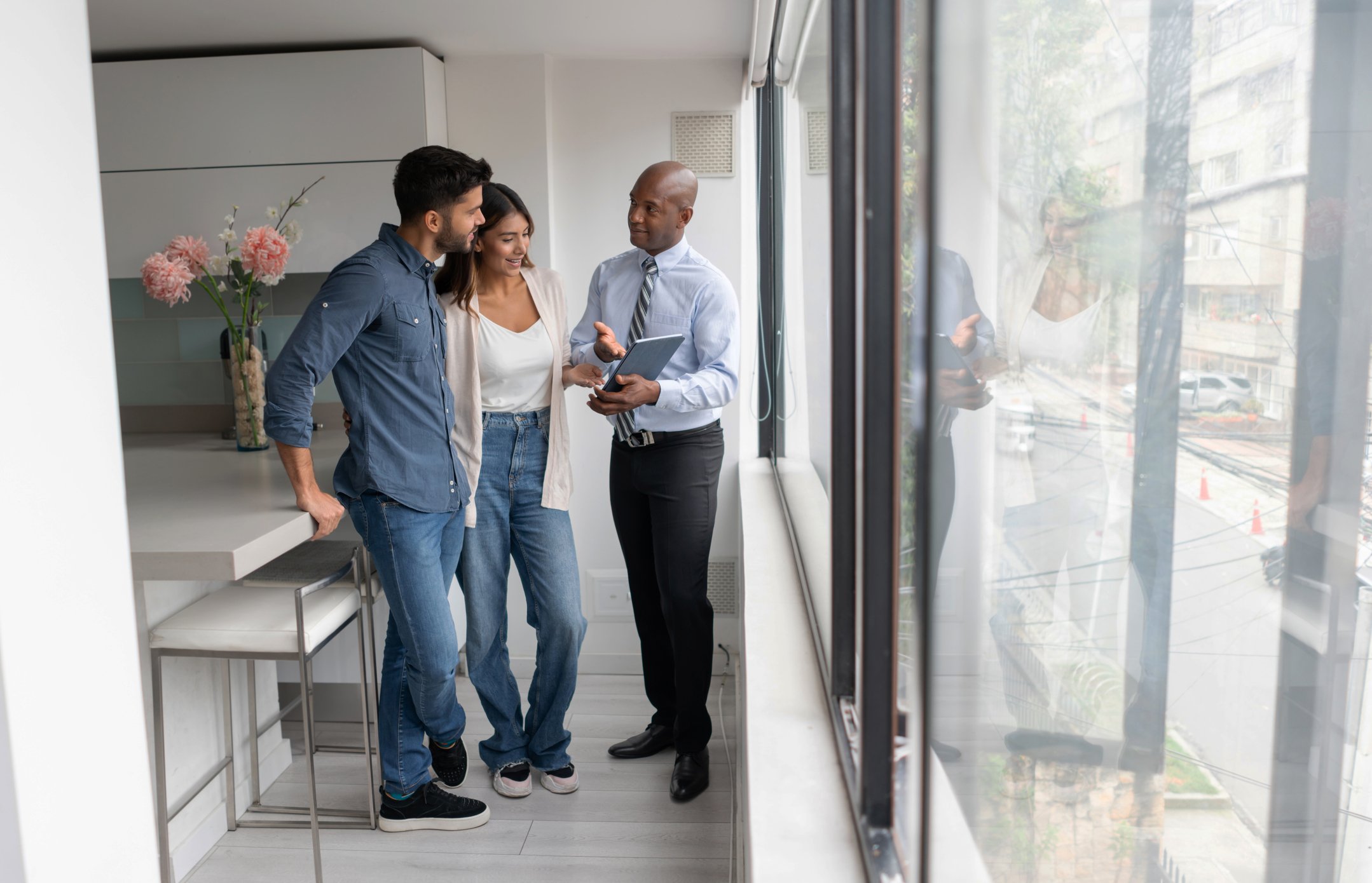 real_estate_broker