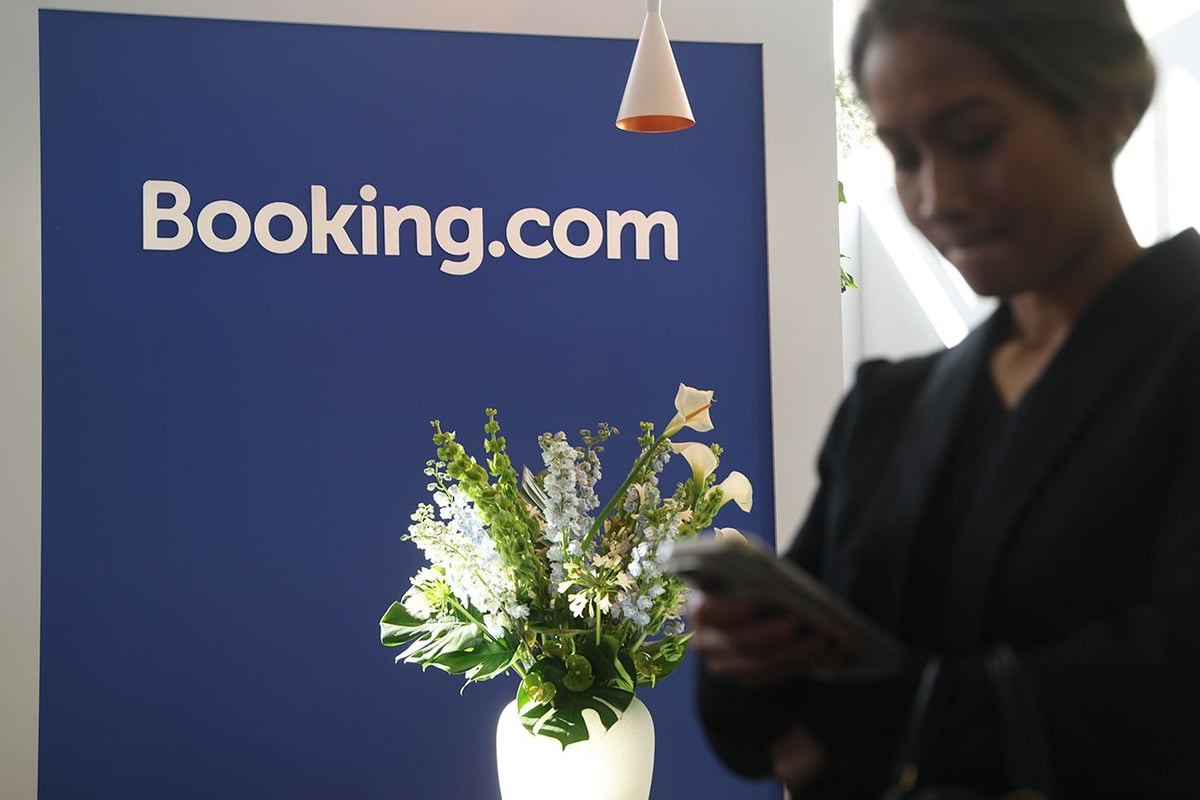 Alibaba vs. Booking: Which Travel Provider Stock Is a Better Buy in 2026?