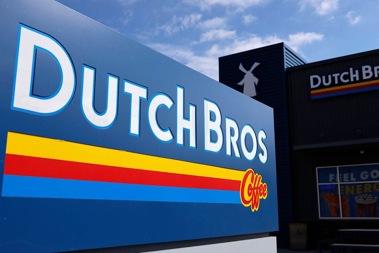 Dutch_Bros_Coffee_storefront_Dutch_Bros_Inc_imageSource_Getty_Images_195.jpg