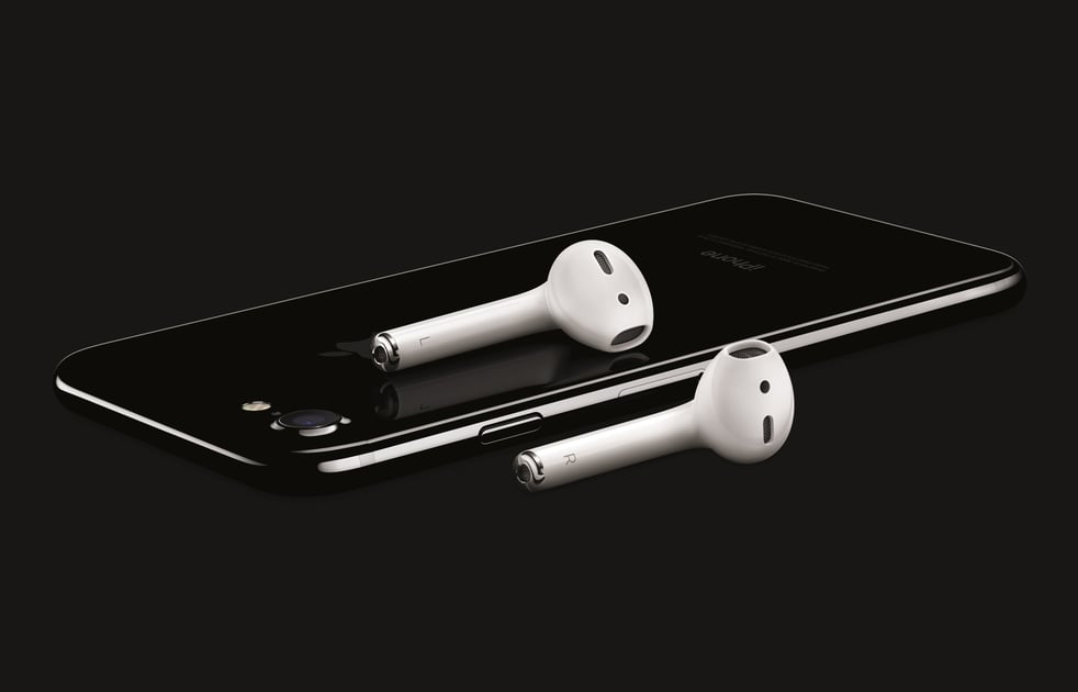 Intel Corporation's 5G Apple Inc. iPhone Opportunity -- The Motley Fool